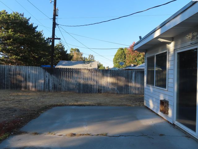 1003 Elm Ave, Richland, WA 99352