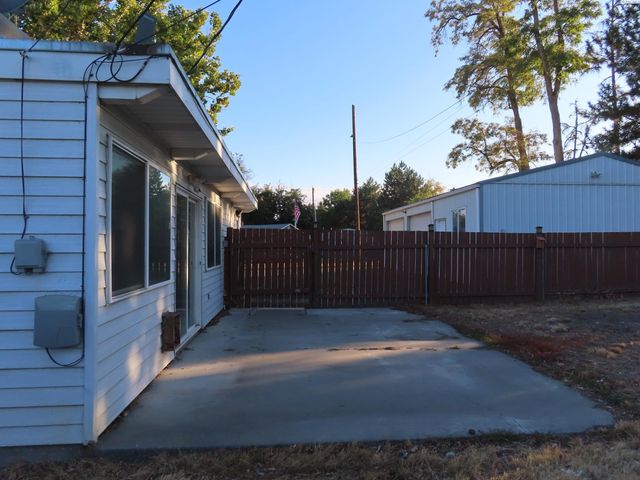 1003 Elm Ave, Richland, WA 99352