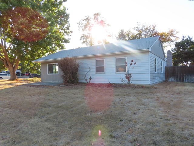 1003 Elm Ave, Richland, WA 99352