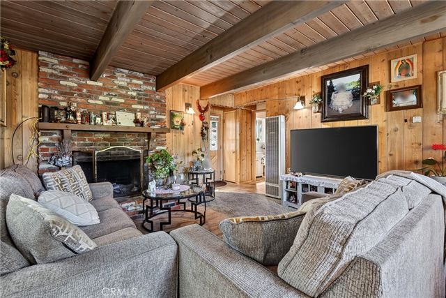 208 Heliotrope, Lake Arrowhead, CA 92352