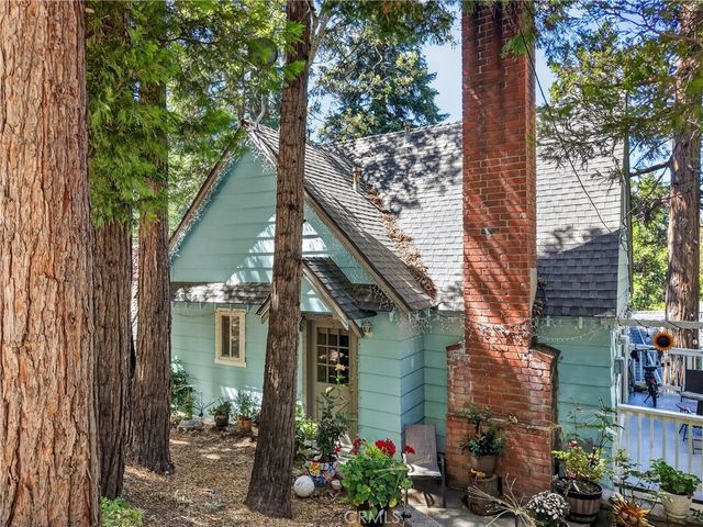 208 Heliotrope, Lake Arrowhead, CA 92352