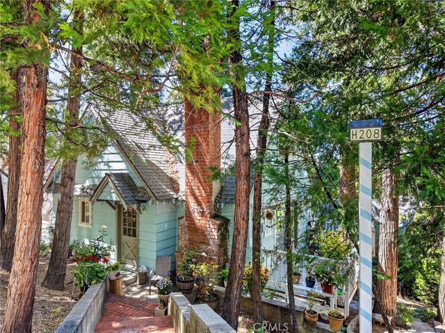 208 Heliotrope, Lake Arrowhead, CA 92352