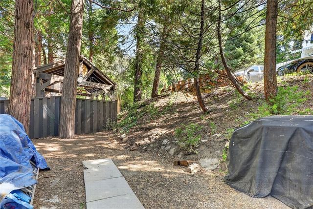 208 Heliotrope, Lake Arrowhead, CA 92352