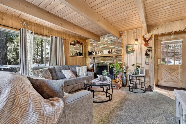 208 Heliotrope, Lake Arrowhead, CA 92352