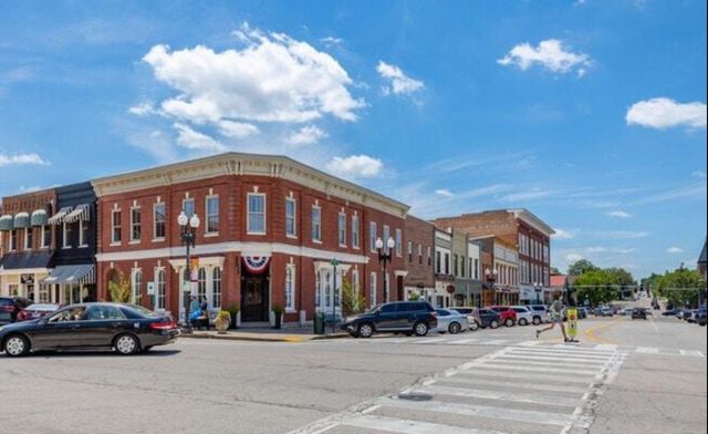 110 E Merchant St, Mount Pleasant, TN 38474