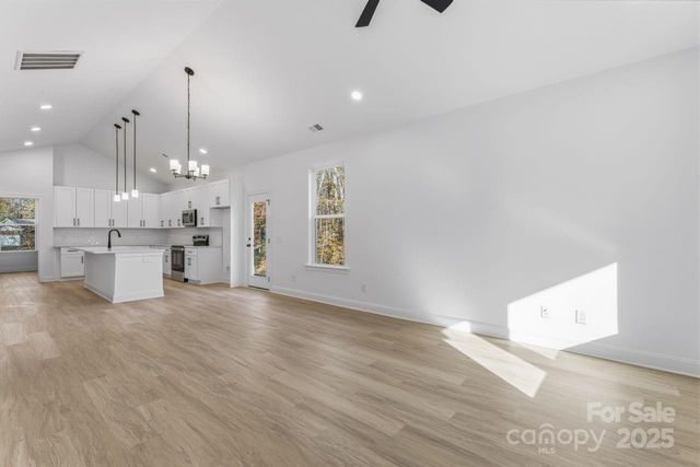 1216 Waterford Drive, Lincolnton, NC 28092