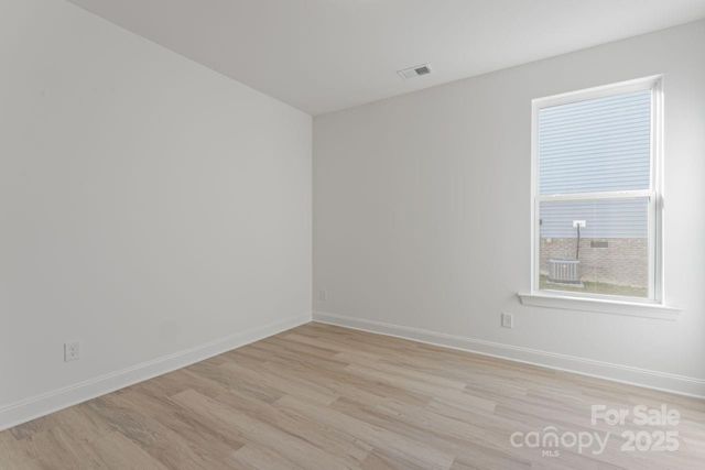 1216 Waterford Drive, Lincolnton, NC 28092