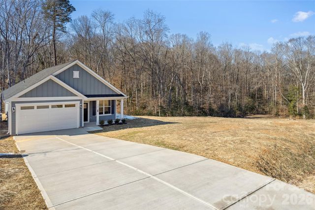 1216 Waterford Drive, Lincolnton, NC 28092