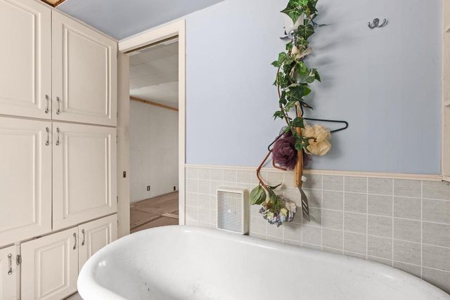 W10636 Cascade Mountain Road, Portage, WI 53901