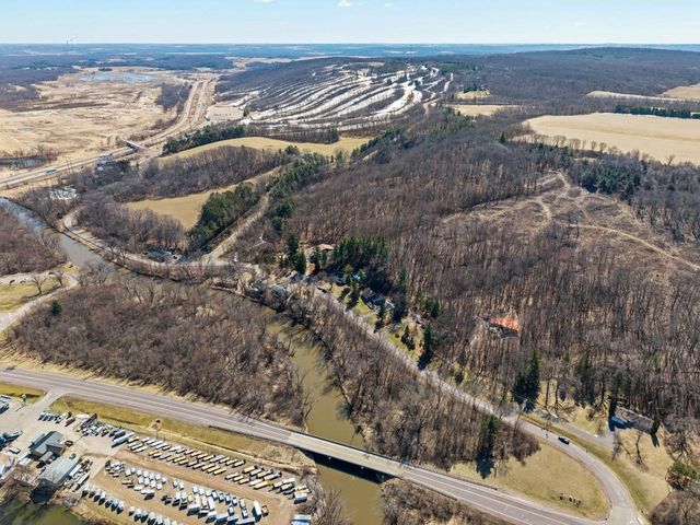 W10636 Cascade Mountain Road, Portage, WI 53901