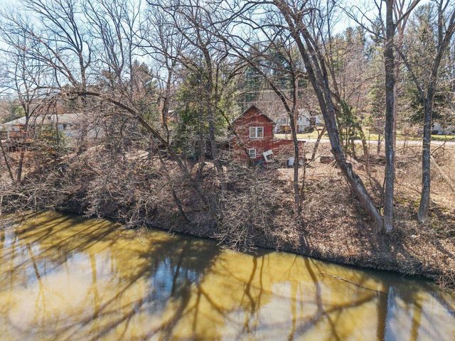 W10636 Cascade Mountain Road, Portage, WI 53901