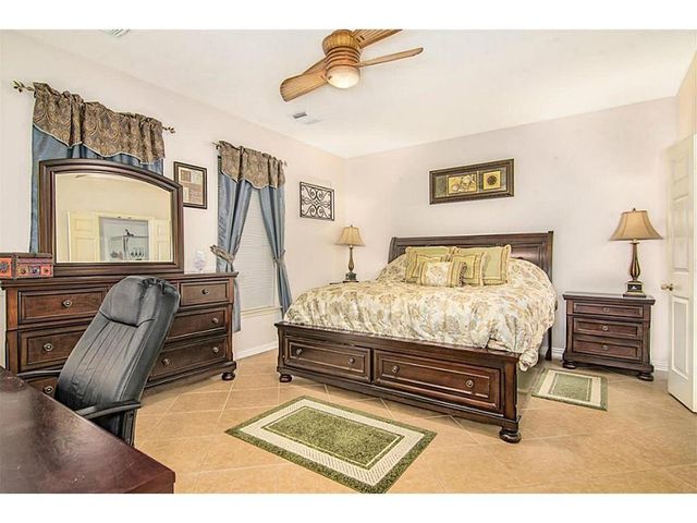 7910 Pelican Lane, Baytown, TX 77523