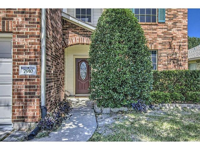 7910 Pelican Lane, Baytown, TX 77523