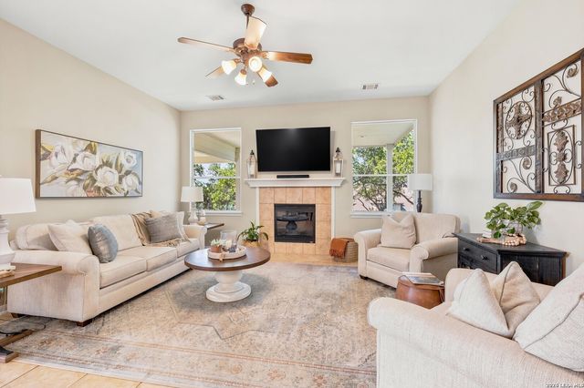 1531 Heavens Peak, San Antonio, TX 78258