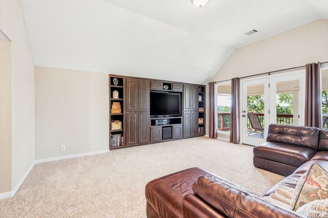 1531 Heavens Peak, San Antonio, TX 78258