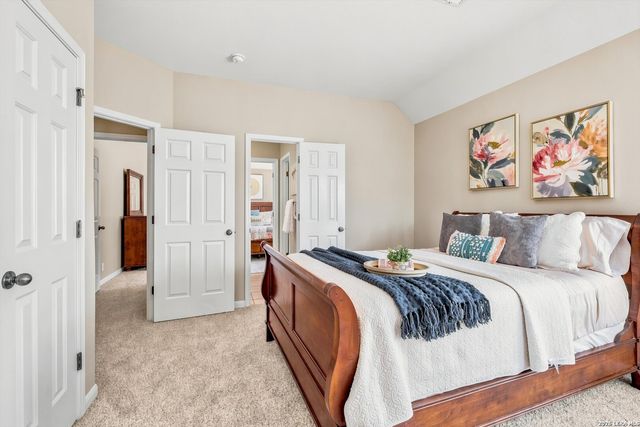 1531 Heavens Peak, San Antonio, TX 78258