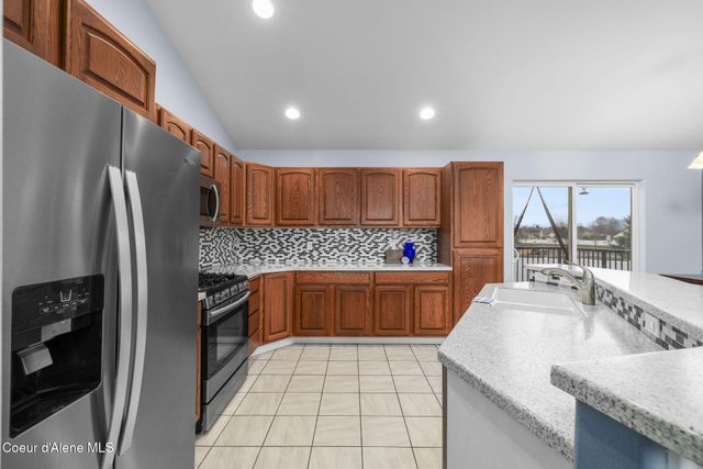 2999 W Bayberry CT, Hayden, ID 83835