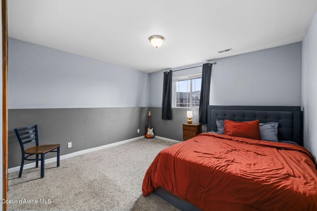 2999 W Bayberry CT, Hayden, ID 83835