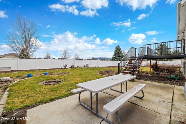 2999 W Bayberry CT, Hayden, ID 83835