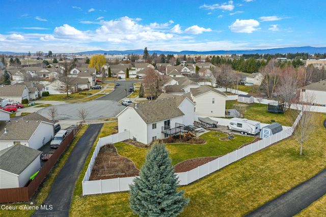 2999 W Bayberry CT, Hayden, ID 83835