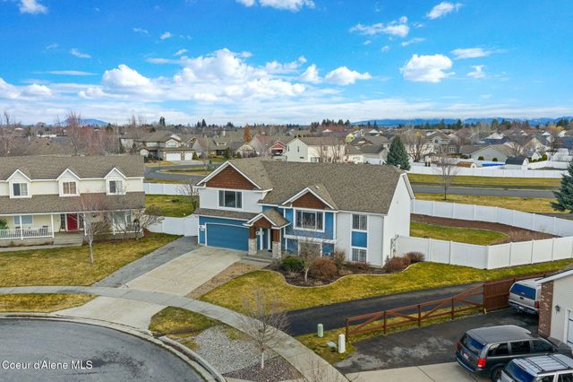 2999 W Bayberry CT, Hayden, ID 83835