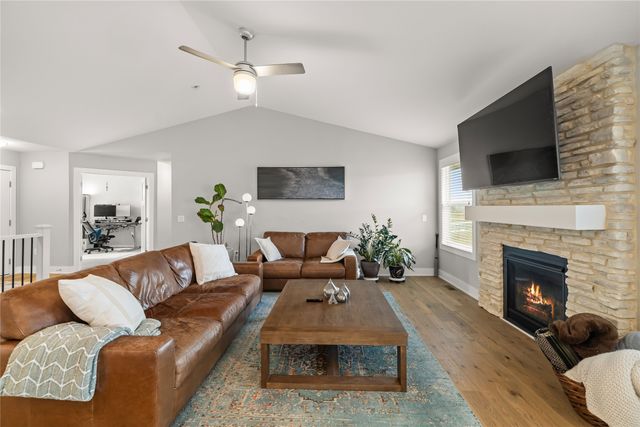 127 NW Sunrise Drive, Waukee, IA 50263