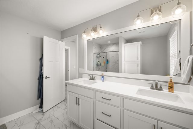 127 NW Sunrise Drive, Waukee, IA 50263