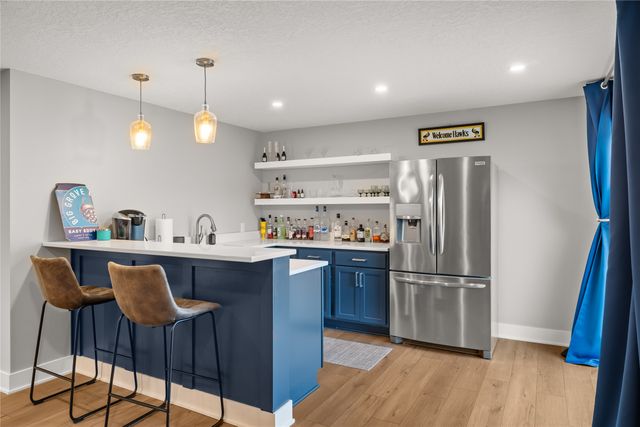 127 NW Sunrise Drive, Waukee, IA 50263