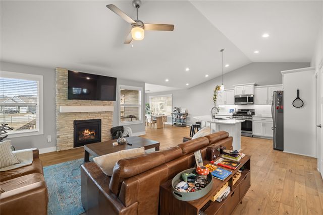 127 NW Sunrise Drive, Waukee, IA 50263