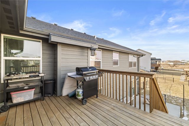 127 NW Sunrise Drive, Waukee, IA 50263