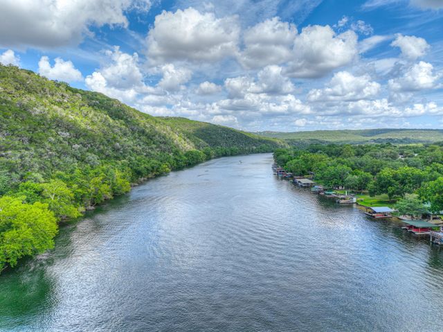 1108 S Quinlan Park RD, Austin, TX 78732