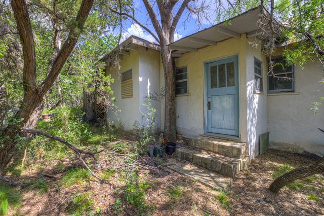 1108 S Quinlan Park RD, Austin, TX 78732