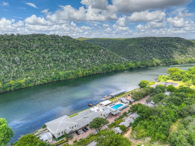 1108 S Quinlan Park RD, Austin, TX 78732
