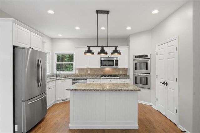 4364 Aldenham Way, Suwanee, GA 30024
