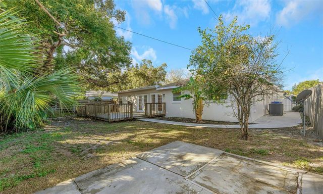 1495 LAKESIDE DRIVE, Dunedin, FL 34698