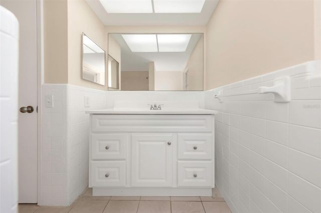 1495 LAKESIDE DRIVE, Dunedin, FL 34698