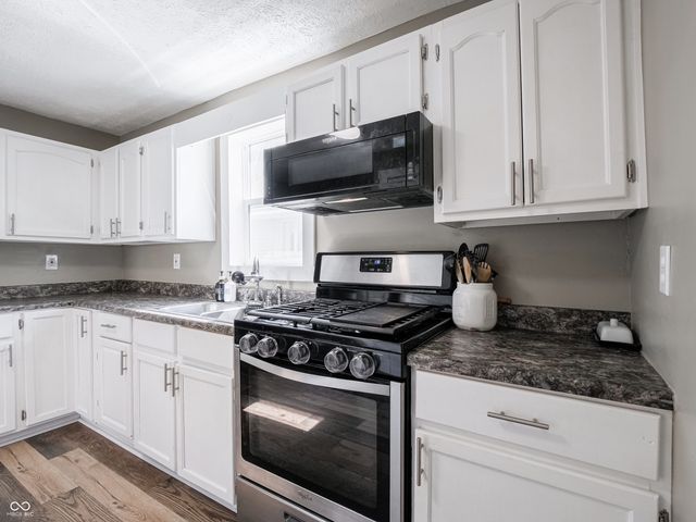 1020 N Arthur Street, Rushville, IN 46173