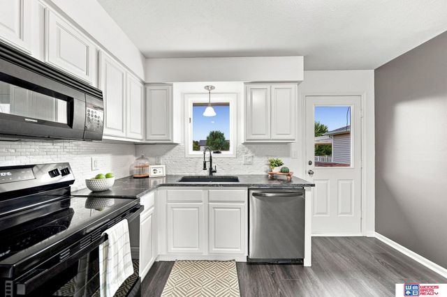 1611 SW Jordan Street, Lincoln, NE 68522