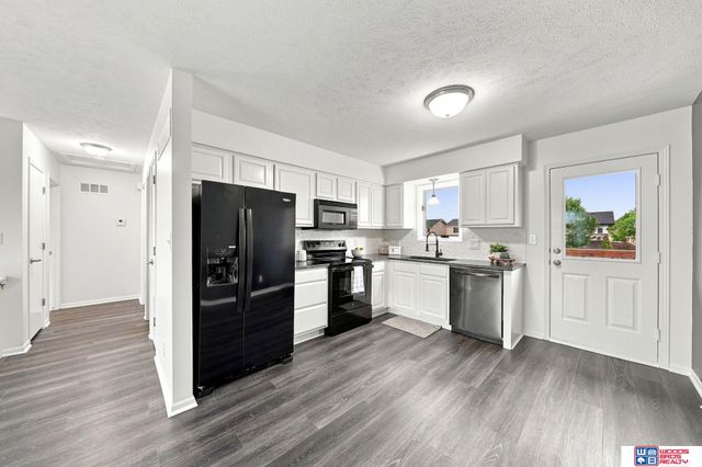1611 SW Jordan Street, Lincoln, NE 68522