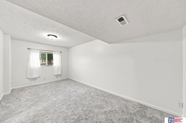 1611 SW Jordan Street, Lincoln, NE 68522