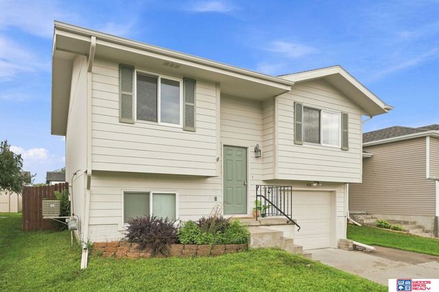 1611 SW Jordan Street, Lincoln, NE 68522