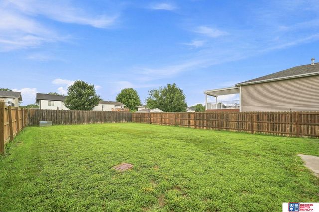 1611 SW Jordan Street, Lincoln, NE 68522
