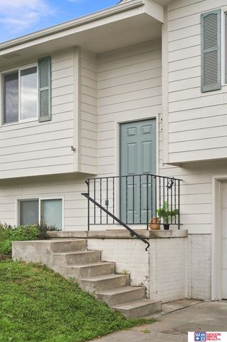 1611 SW Jordan Street, Lincoln, NE 68522