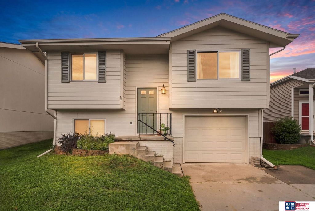 1611 SW Jordan Street, Lincoln, NE 68522