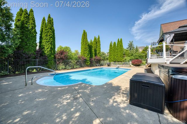 49335 Dominion Court, Canton Charter Township, MI 48187