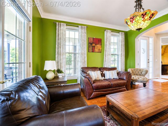 49335 Dominion Court, Canton Charter Township, MI 48187