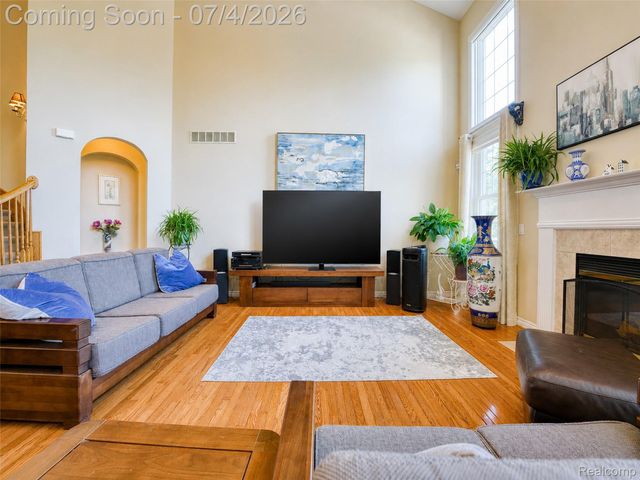 49335 Dominion Court, Canton Charter Township, MI 48187