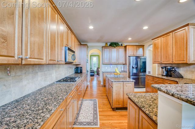 49335 Dominion Court, Canton Charter Township, MI 48187