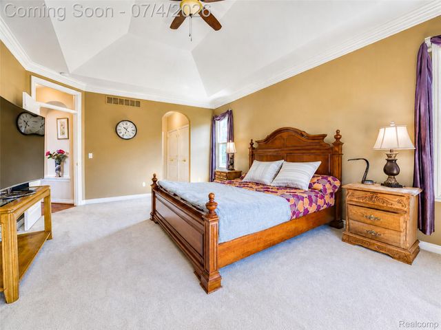 49335 Dominion Court, Canton Charter Township, MI 48187
