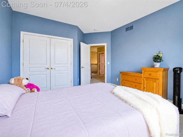 49335 Dominion Court, Canton Charter Township, MI 48187